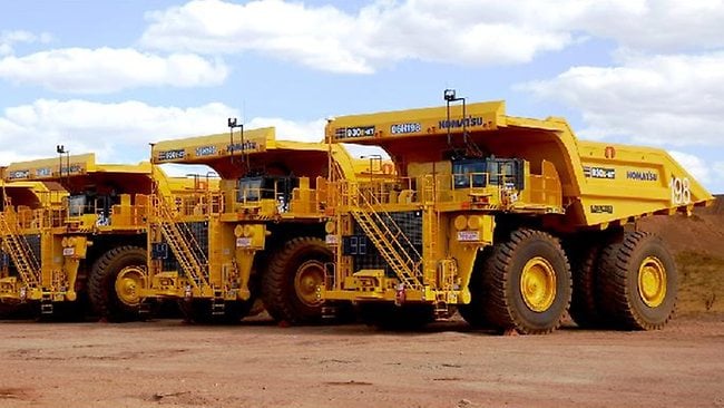 Driverless-trucks-used-in-mining.jpg